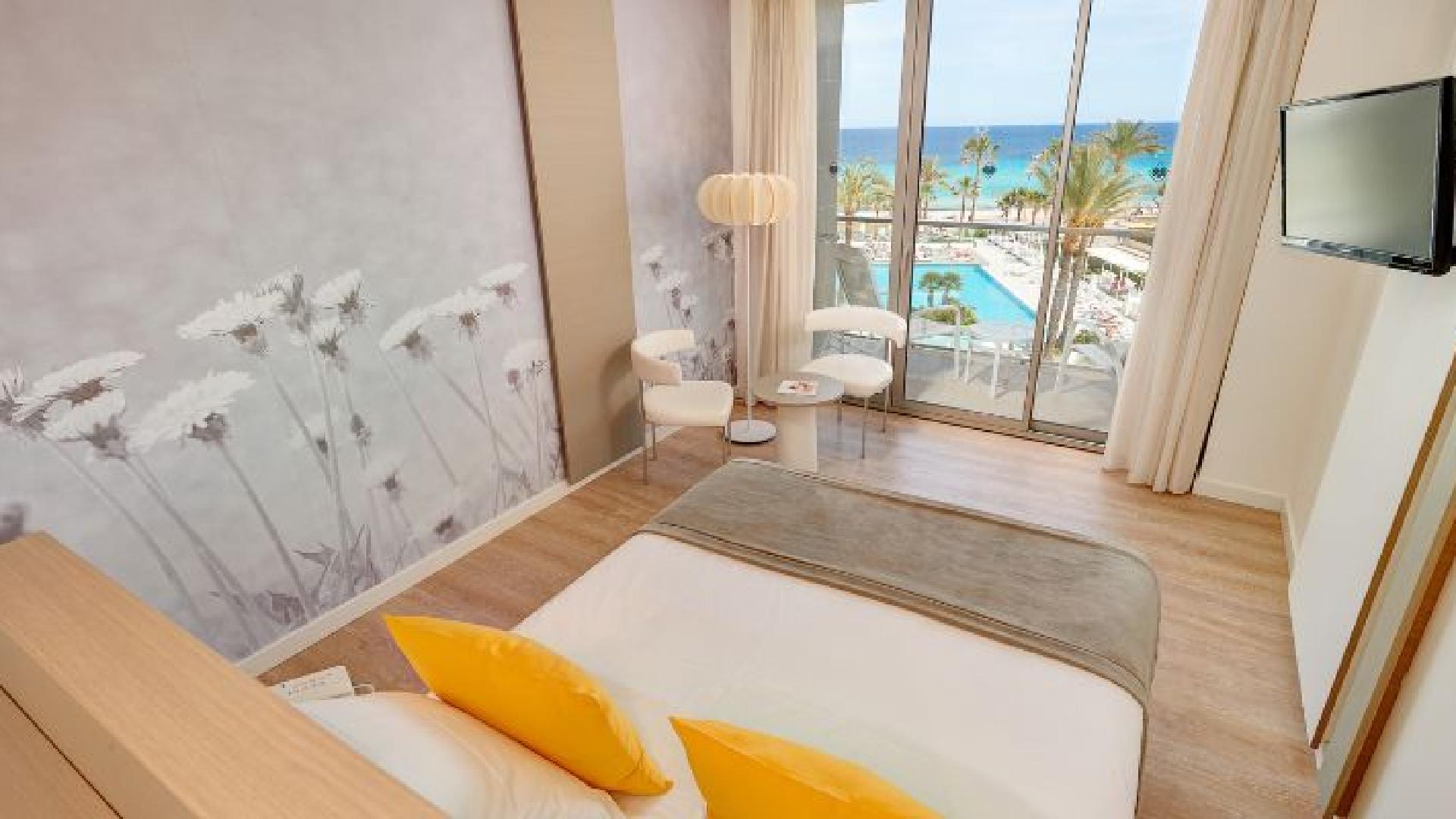 Protur Playa Cala millor